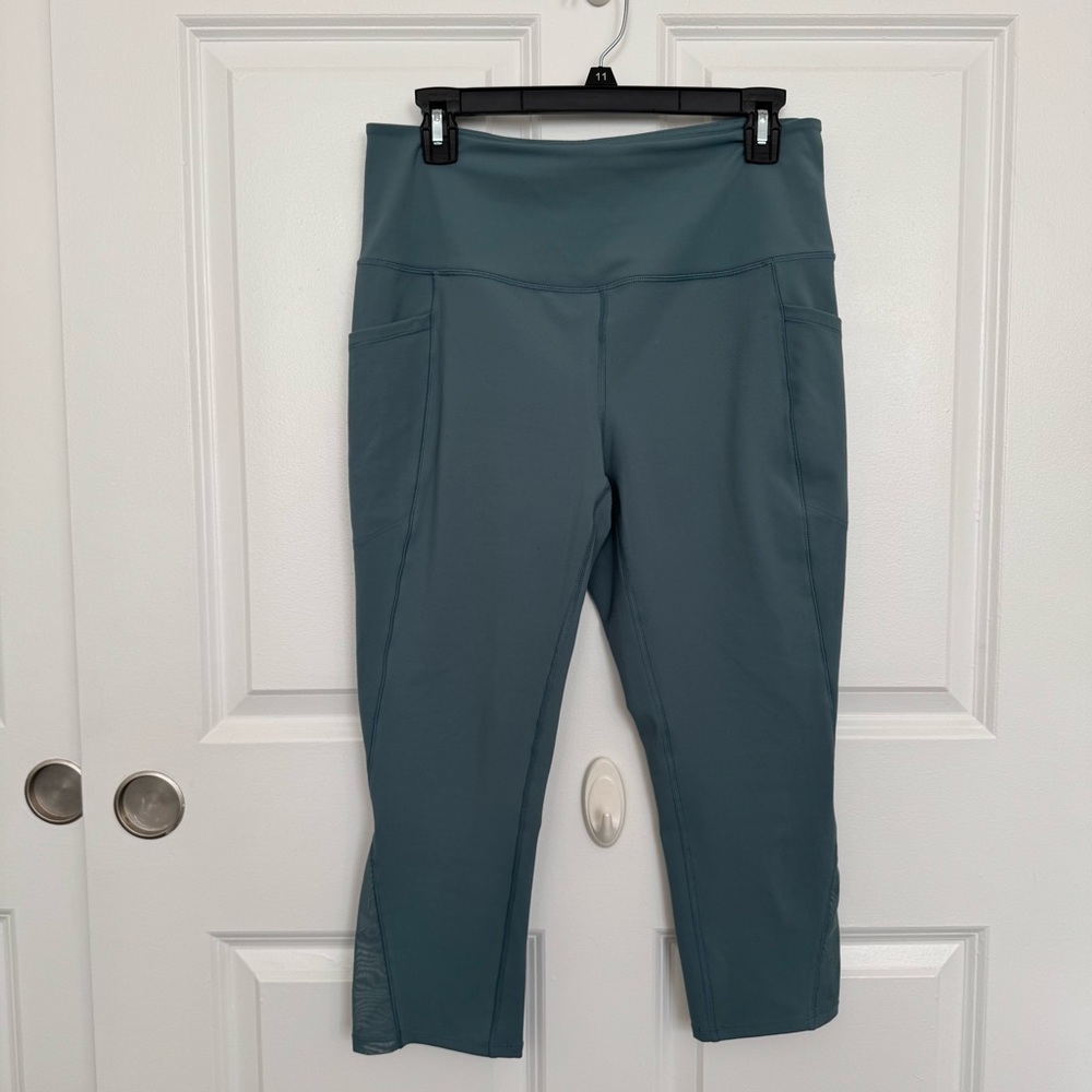 RBX Women's Capris in Teal